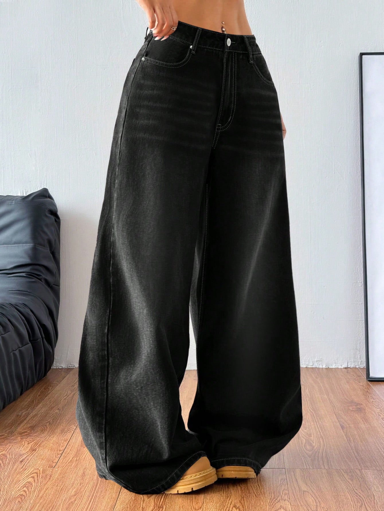 "STATEMENT" RETRO BAGGY JEANS
