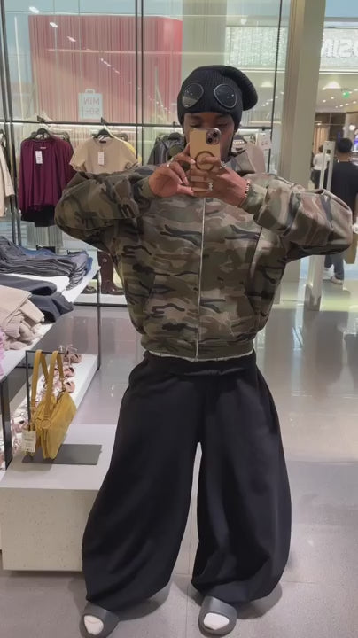 CAMOFLAUGE ZIP UP HOODIE